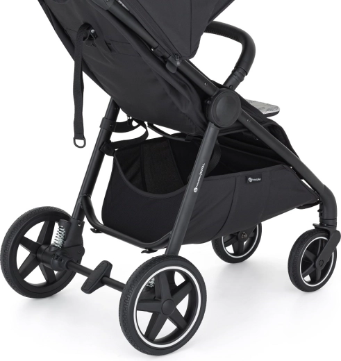 Karbantartásmentes, teljesen gumírozott kerekek és rugózás