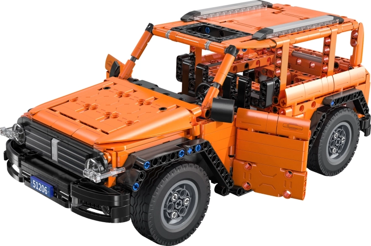 Valósághű felépítés és gumírozott kerekek