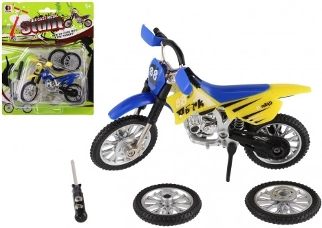Ujjmotor csavarhúzóval és cserélhető kerekekkel, 12 cm, fém/műanyag