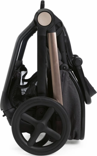 Kompakt összecsukás és alacsony, 9 kg-os tömeg