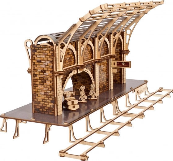 Ugears 3D fa mechanikus puzzle HARRY POTTER – vasúti peron