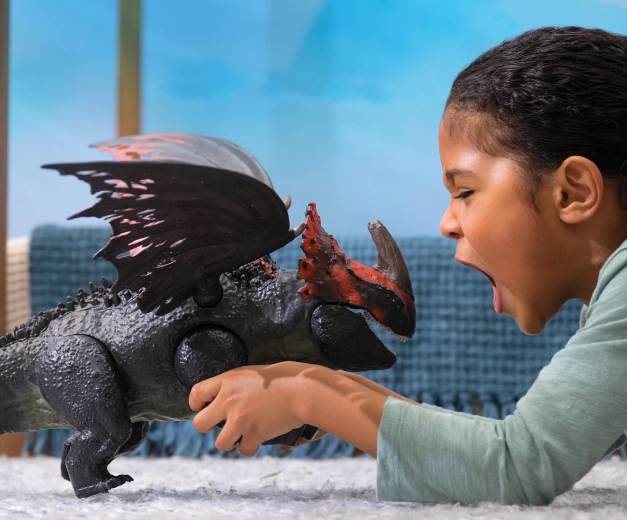 Mozgatható szárnyak, fej és lábak