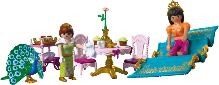 Mesés kert pávával