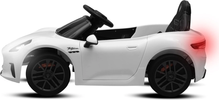 Szülői 2.4G távirányítás