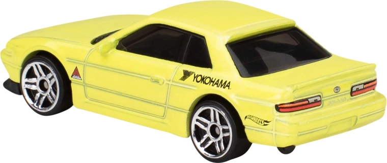 Fém karosszériák és részletgazdag kidolgozás