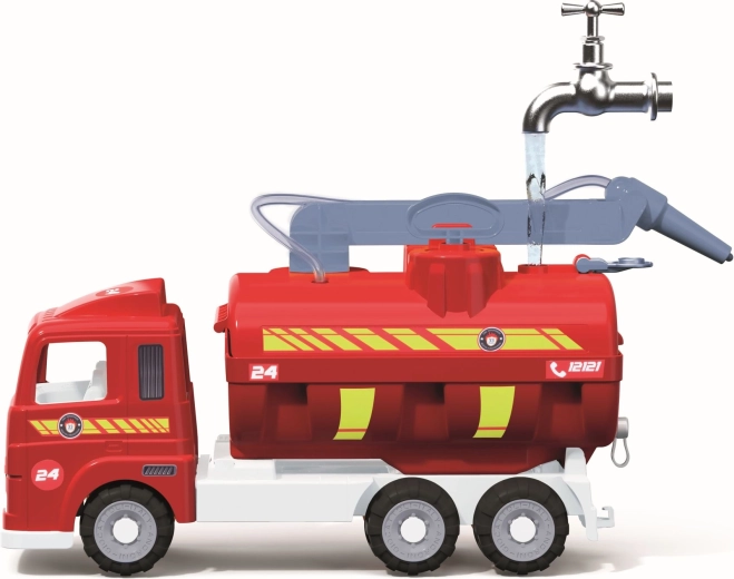 Működő vízsugár kézi pumpával