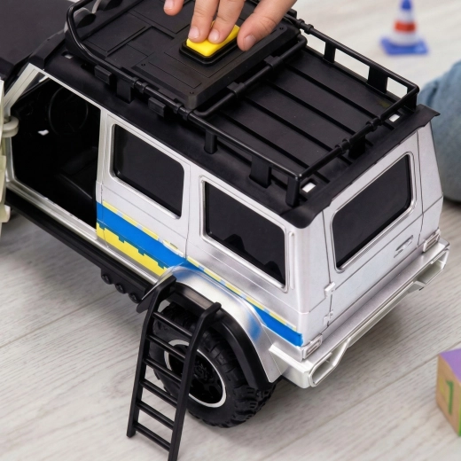 Fény- és hangeffektekkel rendelkező rendőrségi SUV
