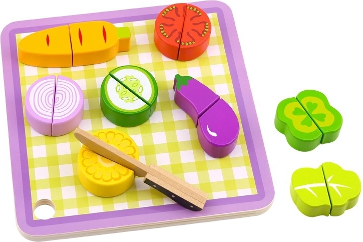 Tooky Toy fa zöldségek vágódeszkán
