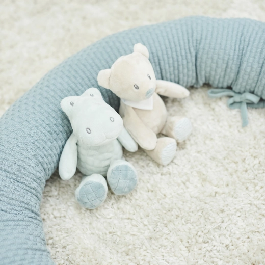 Támogatja az érzékelést és a motorikát