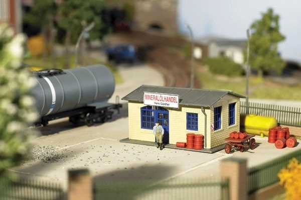 Piko Hobby Günther olajbolt – H0 építőkészlet