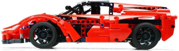 2,4 GHz-es távirányítás akár 25 m hatótávval