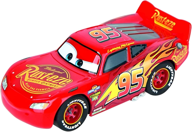 Lightning McQueen részletgazdag megjelenéssel