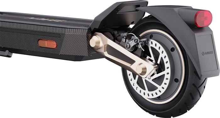 Hármas fék és TCS a rövidebb fékutért