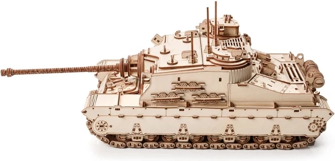 Valósághű Tortoise tankmodell