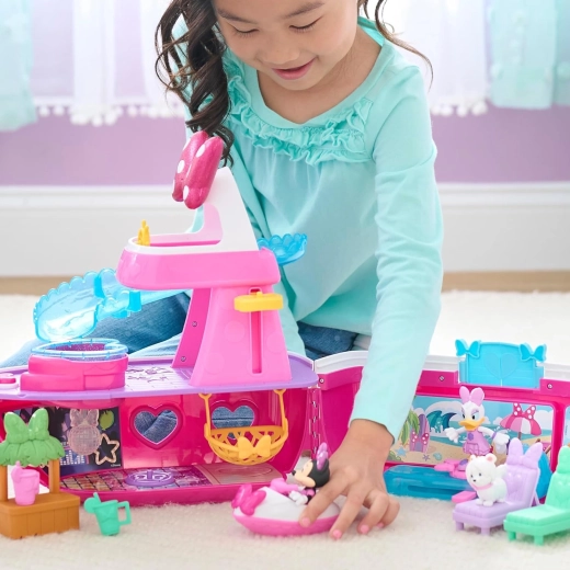 MINNIE, DAISY figurák és varázslatos színváltás