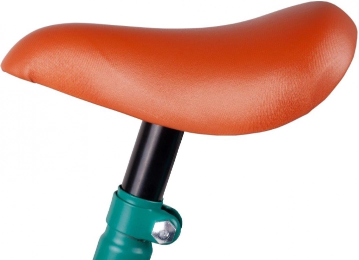 Maximális kényelem: puha ülés és biztonságos markolatok