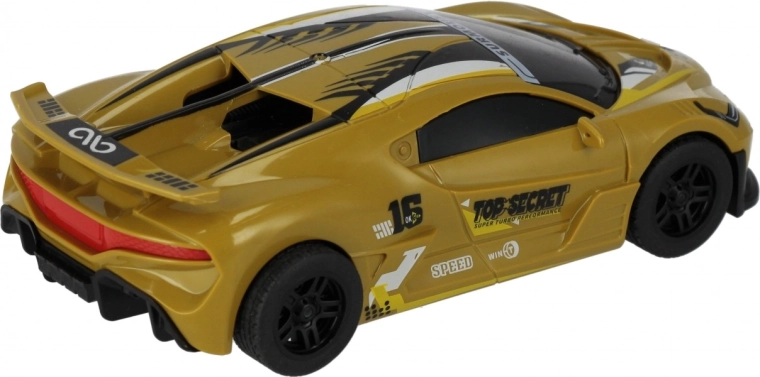 Sportos drift megjelenés spoilerrel és matricákkal