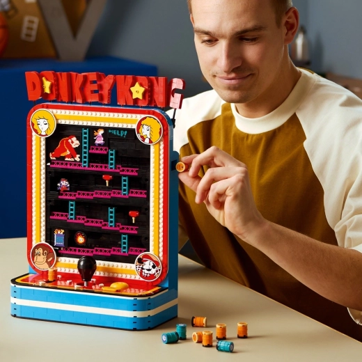 Interaktív irányítás: kar, joystick és ugrás