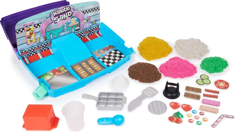 Sok eszköz és forma élethű „ételekhez”