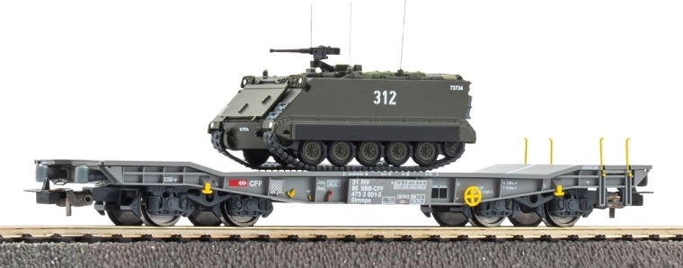 Piko Slmmnps nehéz pőrekocsi páncélozott M113 járművel (SBB-CFF), H0