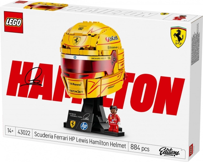 Lewis Hamilton minifigura a készlet részeként