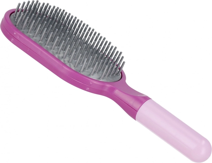 Kefe és fésű a könnyű fésüléshez