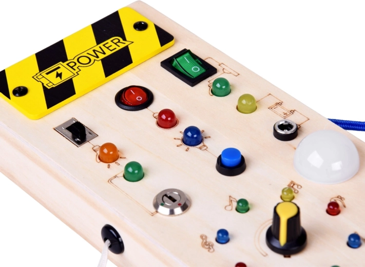 Ok–okozat tanulása világító LED-ekkel