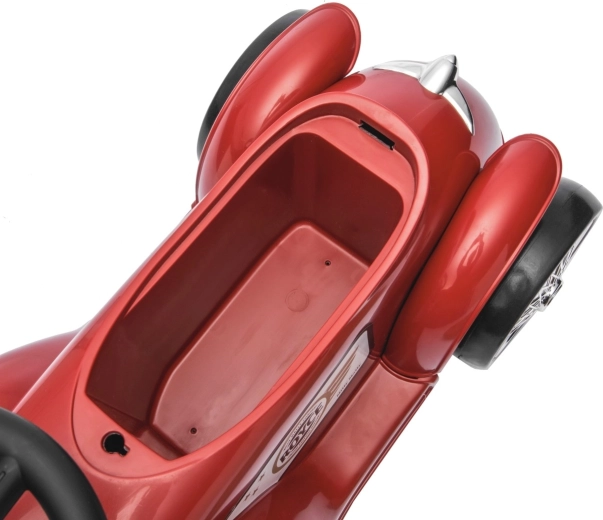 Tárolóhely az ülés alatt