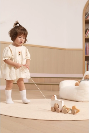 Ringó csibék, amelyek sétára motiválnak