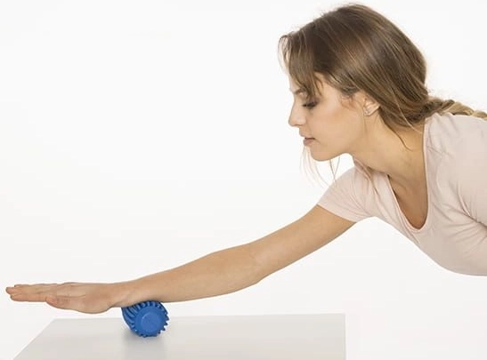 Egyszerű önmasszázs az alkaron, lábon és talpon