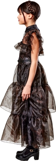 Látványos, többrétegű szoknya övvel