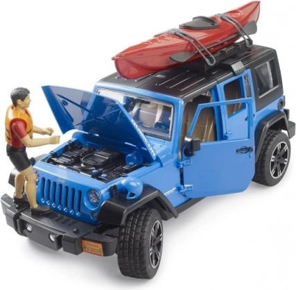 Bruder Jeep Wrangler Rubicon kajakkal és figurával 1:16