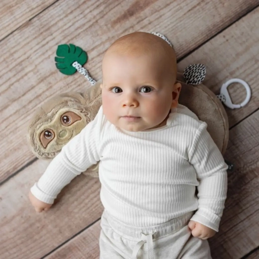 Tummy time támogatása