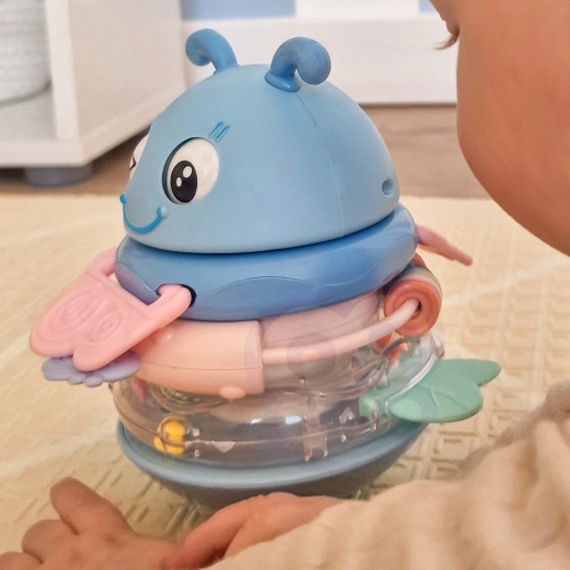 A ringatózó méhecske támogatja a felfedezést