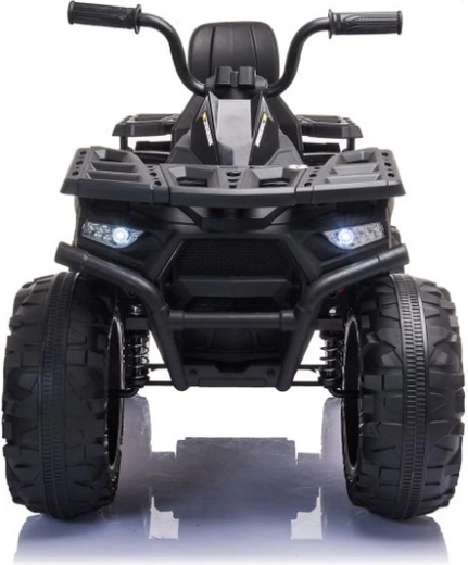 LED fényszórók és strapabíró első ütköző