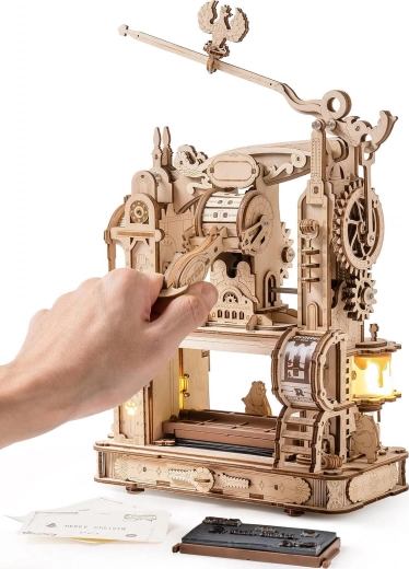 Robotime ROKR világító fa 3D puzzle – klasszikus nyomdagép (303 darab)