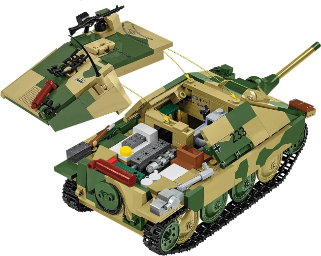 Részletes belső tér levehető páncéllal