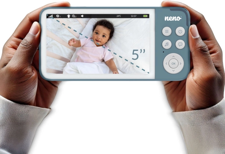 Nagy 5" kijelző és automatikus éjjellátás