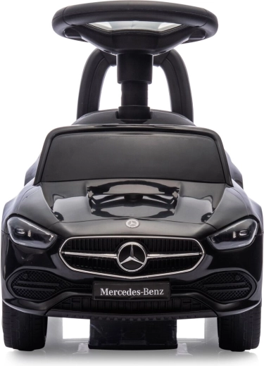 Hű Mercedes-Benz dizájn