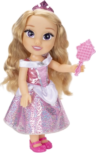 Királyi megjelenés tiarával és csillogó ruhával