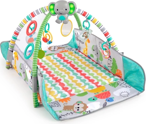 Zenélő, világító elefánt a hosszabb játékért