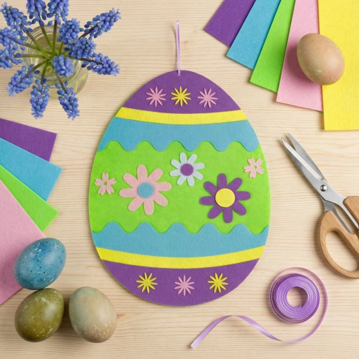Húsvéti filc tojás alakú függő dekoráció 38 × 28 cm - 1 darab