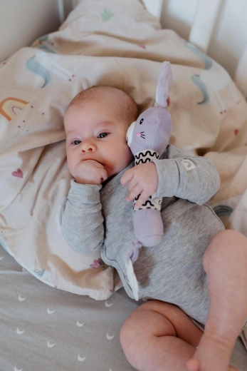 Finom sípolás a hallás fejlődéséért