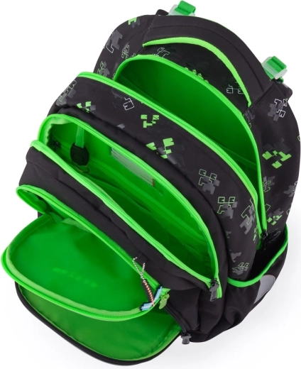 Átgondolt rendszerezés és rengeteg zseb