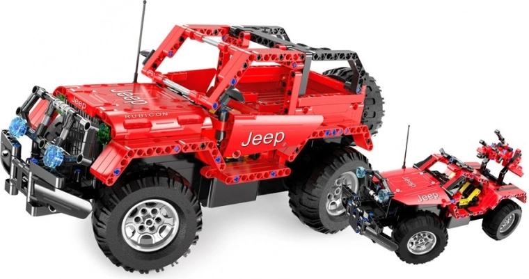 2 az 1-ben építőkészlet élethű funkciókkal