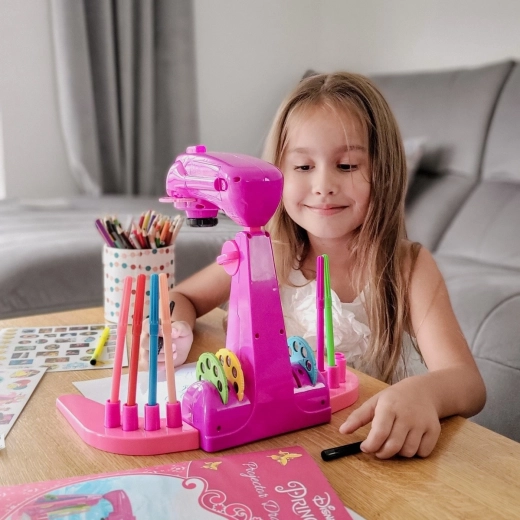 Minden kéznél a tartóknak és tárolónak köszönhetően