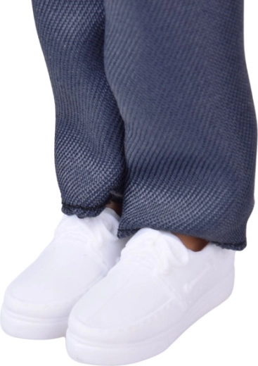 Teljes szett, beleértve a sportcipőt is