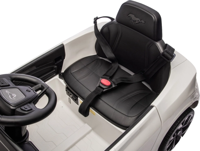 Biztonságos ülés övvel