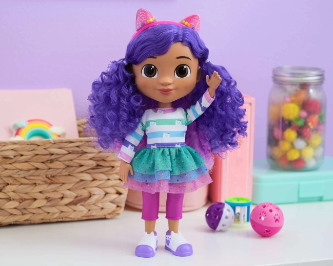 A sorozat hangjai és zenéje