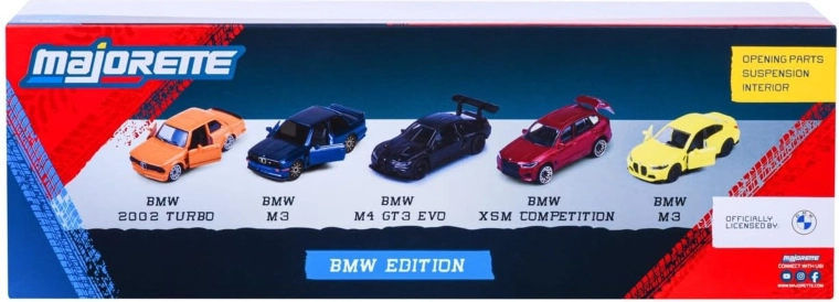 5 licencelt BMW egy ajándékszettben